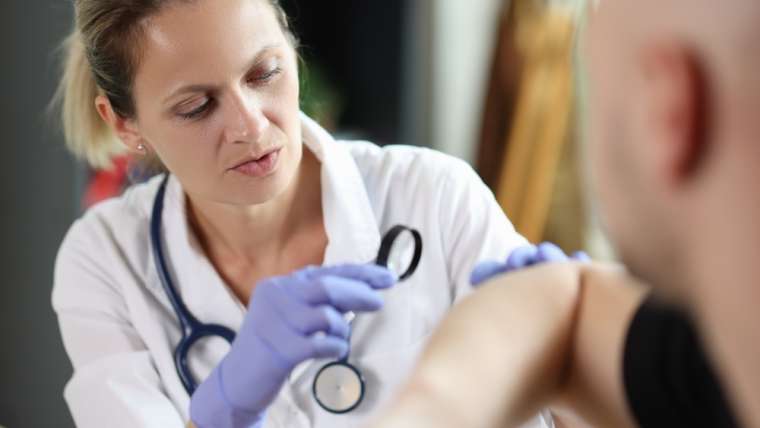 Urgent Skin Issues: Same Day Dermatologist Near Arlington, Virginia