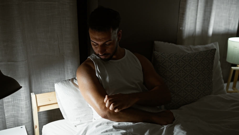 Itchy Skin at Night: Why it Happens + How an Arlington Dermatologist Can Treat It